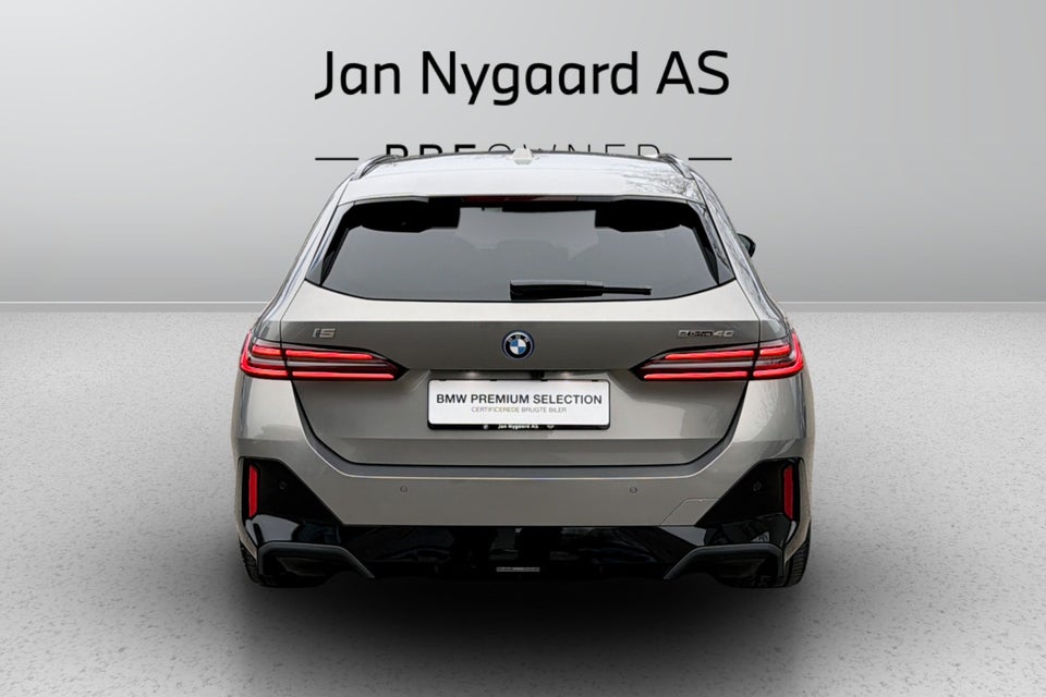 BMW i5 eDrive40 Touring Supercharged 5d