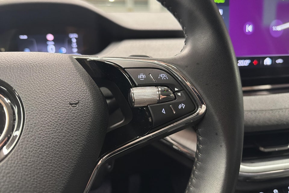 Skoda Enyaq 80 iV Loft 5d
