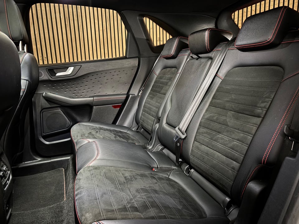 Ford Kuga 2,5 PHEV ST-Line X CVT 5d