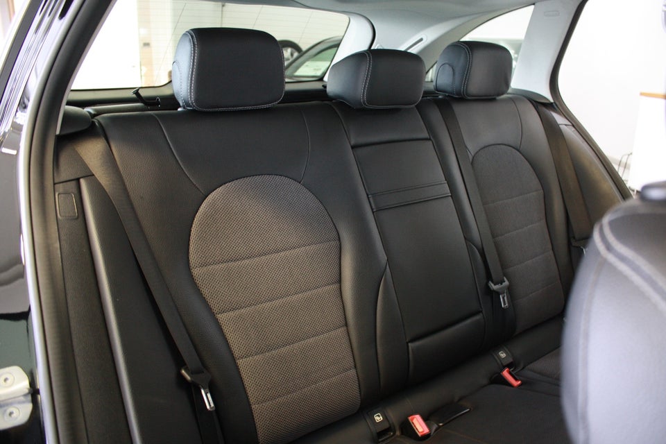 Mercedes C200 1,5 Advantage stc. aut. 5d