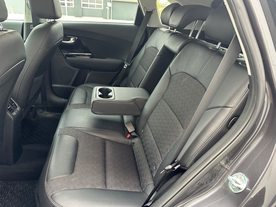 Kia Niro 1,6 PHEV Advance+ DCT 5d