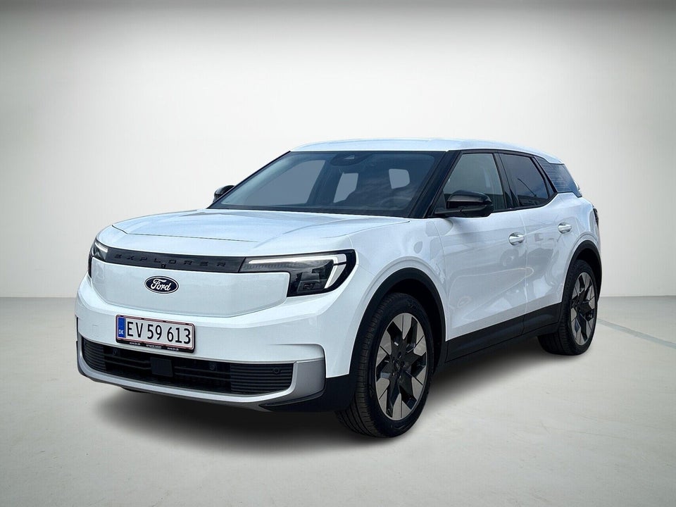 Ford Explorer 79 Premium Extended Range 5d