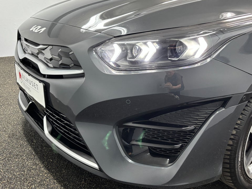 Kia Ceed 1,6 PHEV Upgrade Premium SW DCT 5d