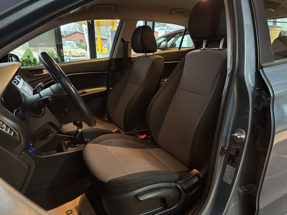 Hyundai i20 1,25 Vision 5d