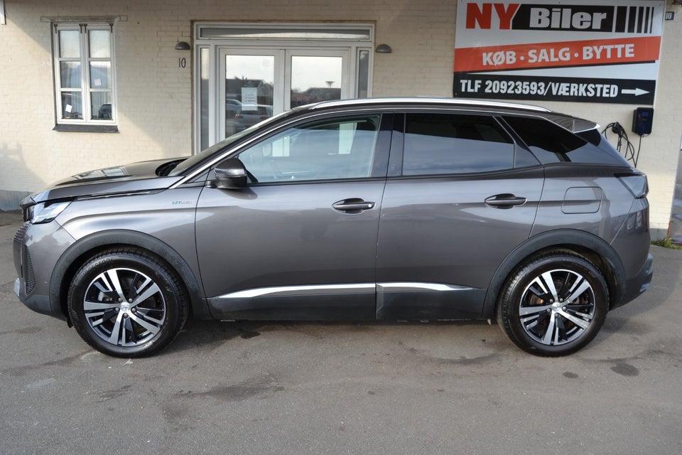 Peugeot 3008 1,6 Hybrid First Selection EAT8 5d