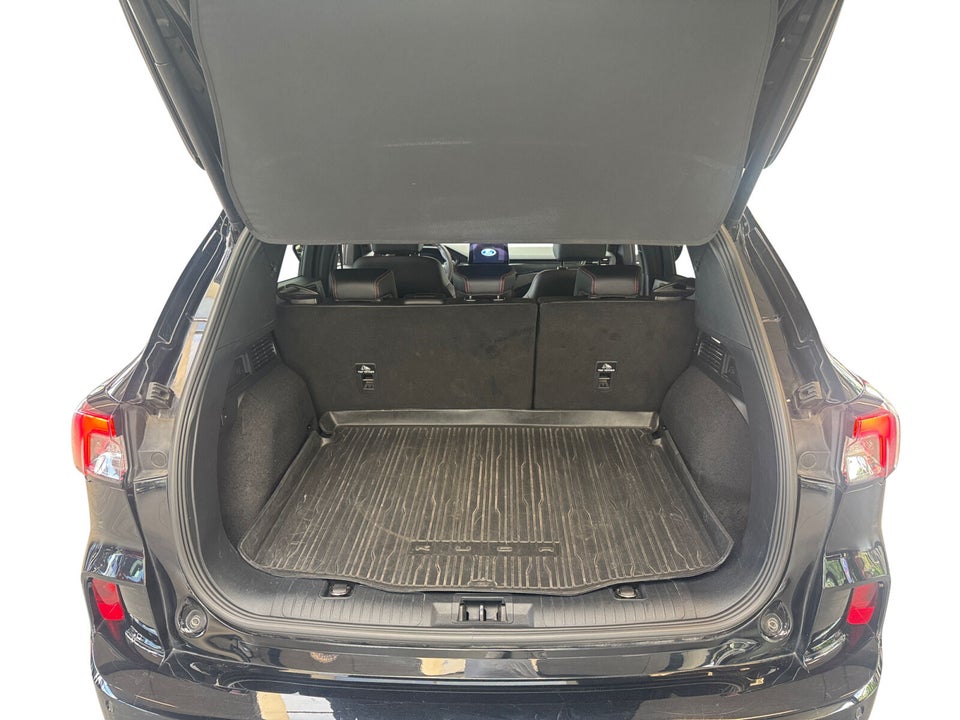 Ford Kuga 2,5 HEV ST-Line X CVT 5d