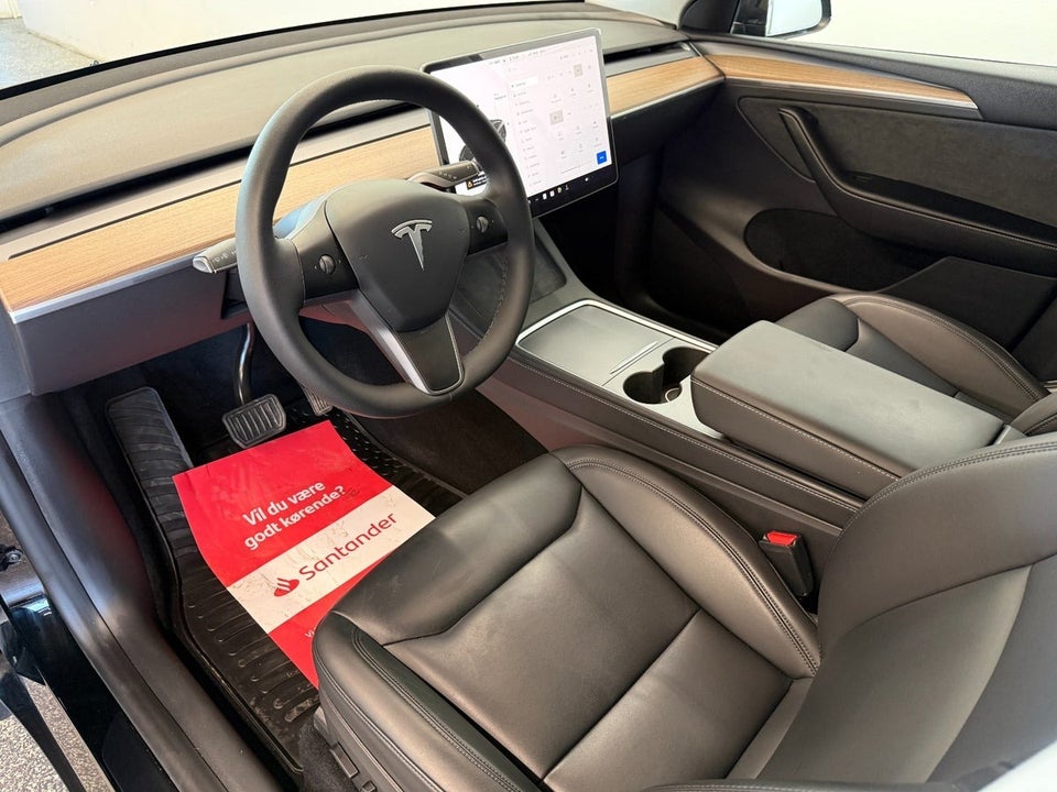 Tesla Model Y Long Range RWD 5d