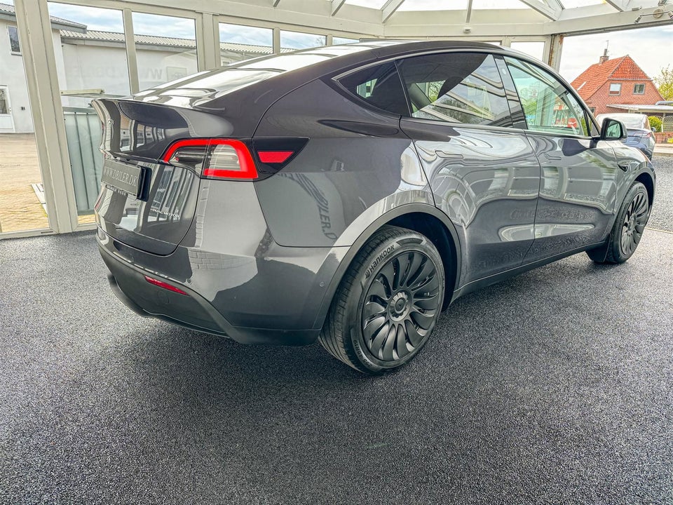 Tesla Model Y Long Range AWD 5d