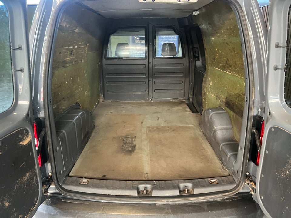 VW Caddy Maxi 1,6 TDi 102 Comfortline BMT Van 4d