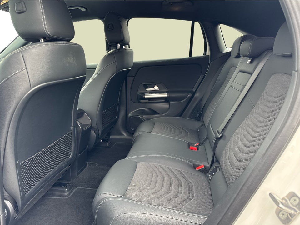 Mercedes EQA250 Progressive 5d