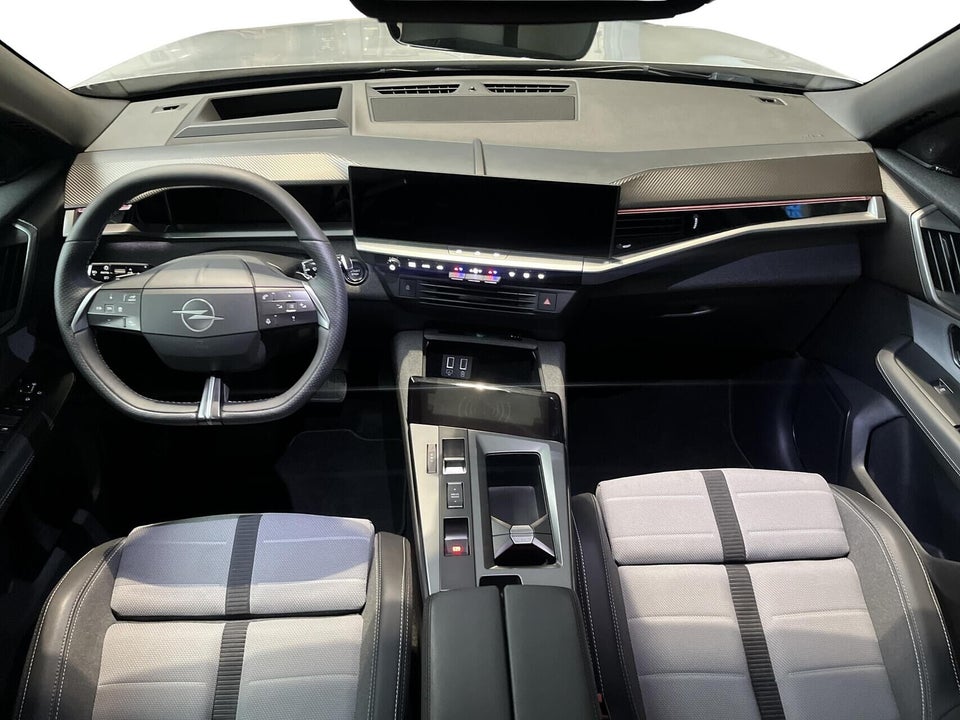 Opel Grandland-e 73 GS Sky 5d