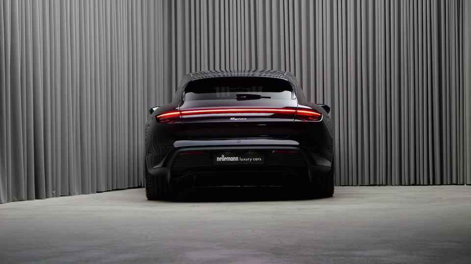 Porsche Taycan Sport Turismo 5d