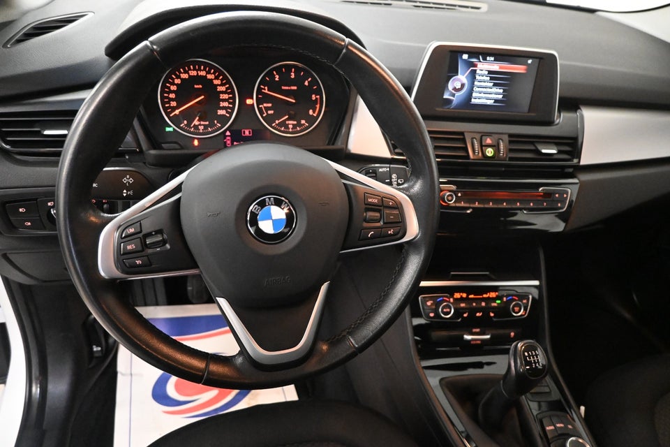 BMW 218d 2,0 Active Tourer 5d