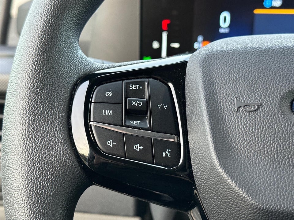 Ford E-Transit Custom 320L 64 Trend