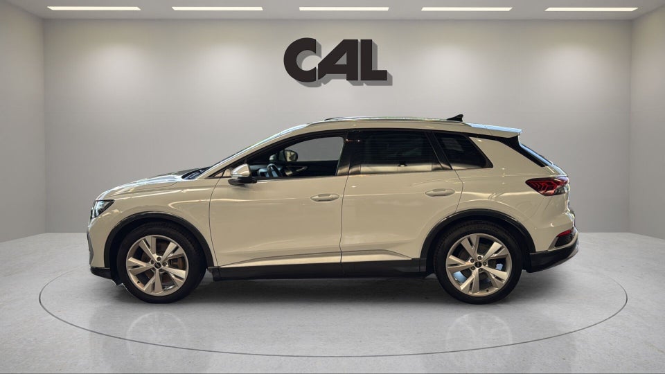 Audi Q4 e-tron 40 S-line 5d