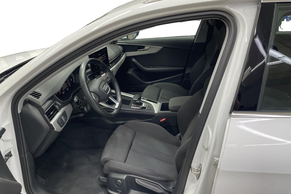 Audi A4 40 TFSi Prestige plus Avant S-tr. 5d
