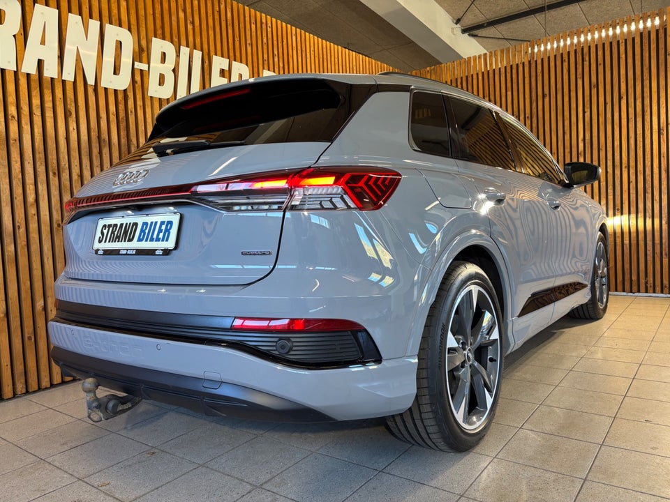 Audi Q4 e-tron 50 S-line quattro 5d