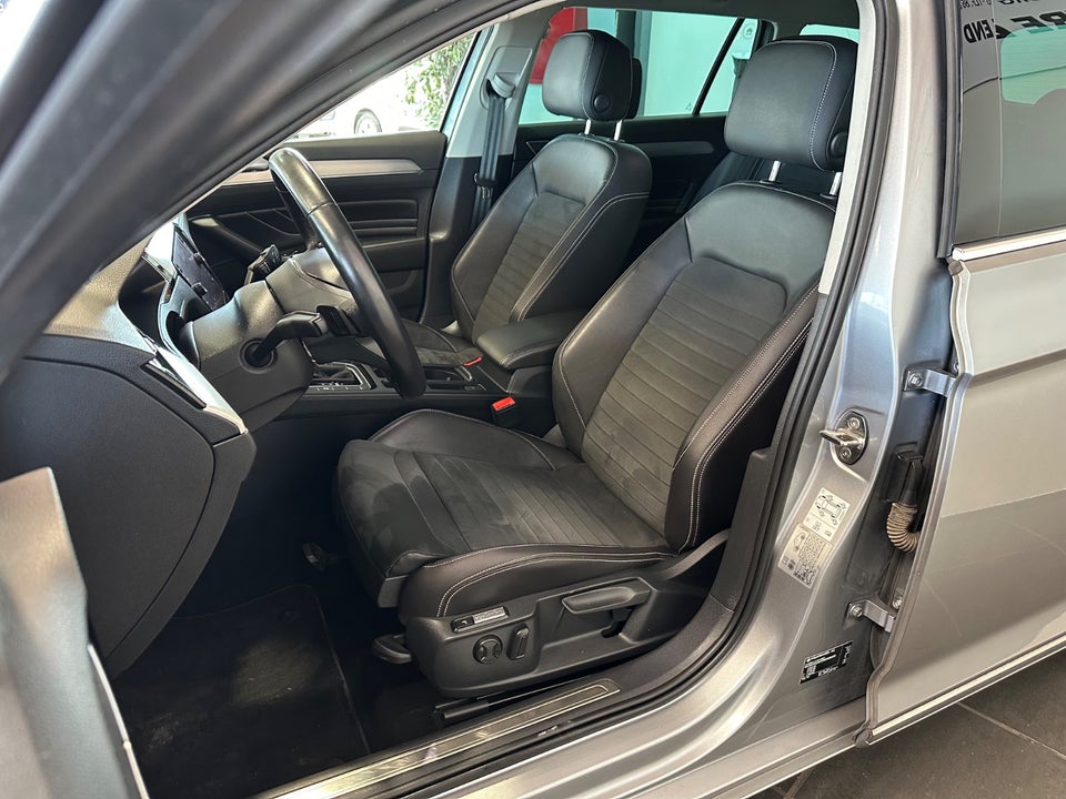 VW Passat 2,0 TDi 200 Elegance High Variant DSG 5d