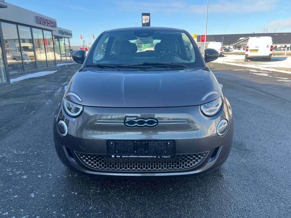 Fiat 500e 42 Icon 3d