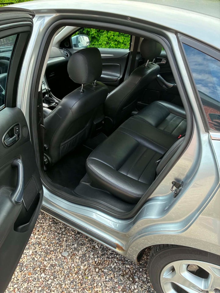 Ford Mondeo 2,5 20V Turbo Titanium 5d