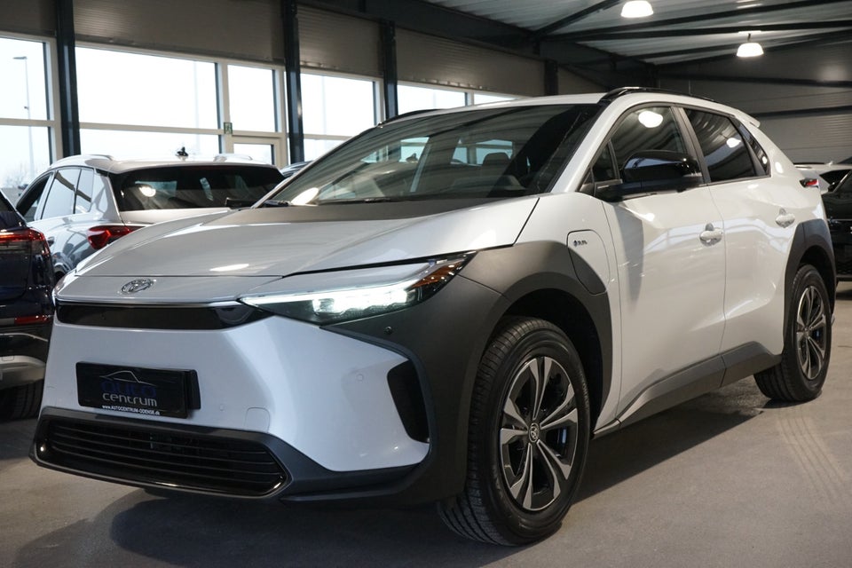 Toyota bZ4X Prestige 5d