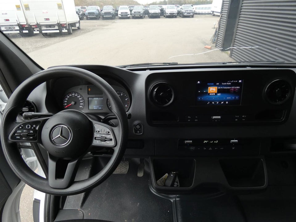 Mercedes Sprinter 317 2,0 CDi A2 Kassevogn aut. RWD