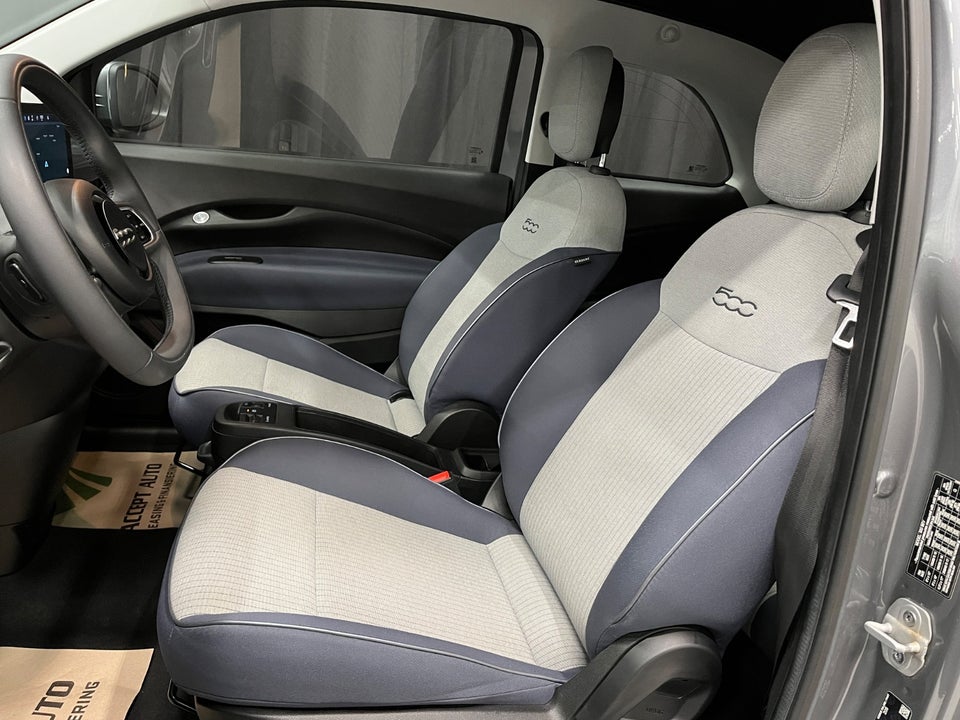 Fiat 500e 42 Icon Cabrio 2d