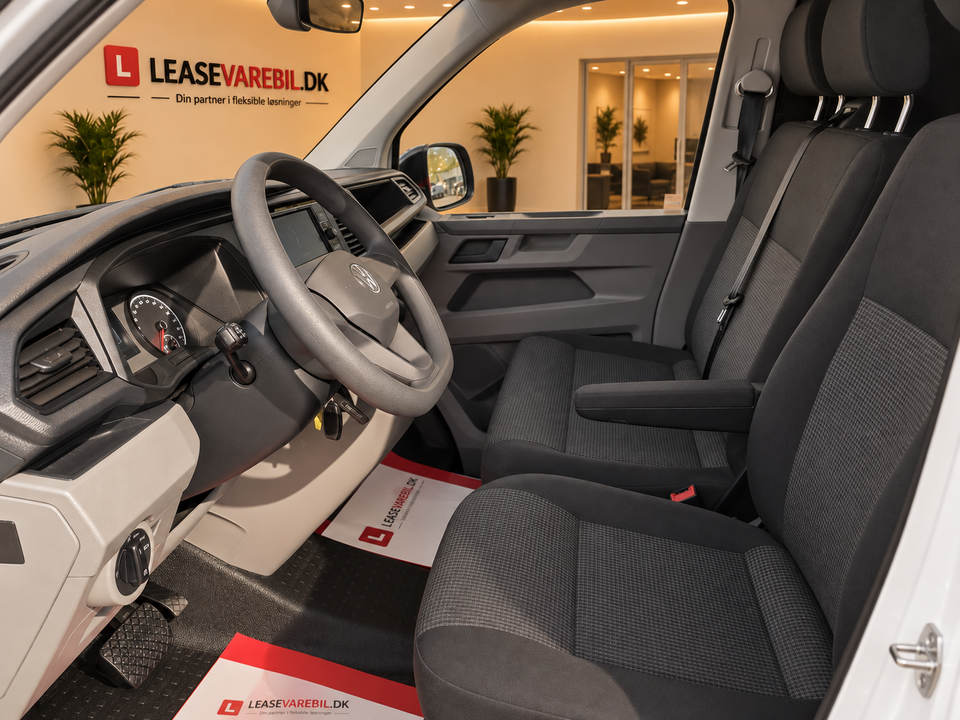 VW Transporter 2,0 TDi 150 Kassevogn DSG kort
