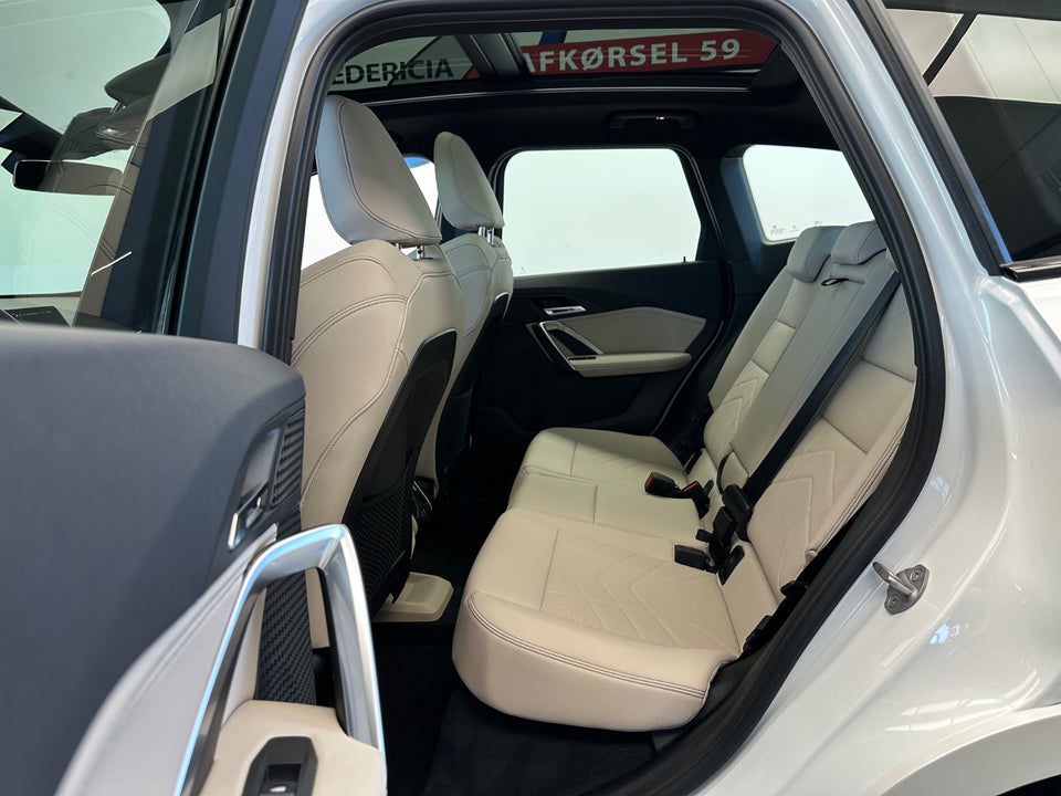 BMW iX1 xDrive30 M-Sport 5d