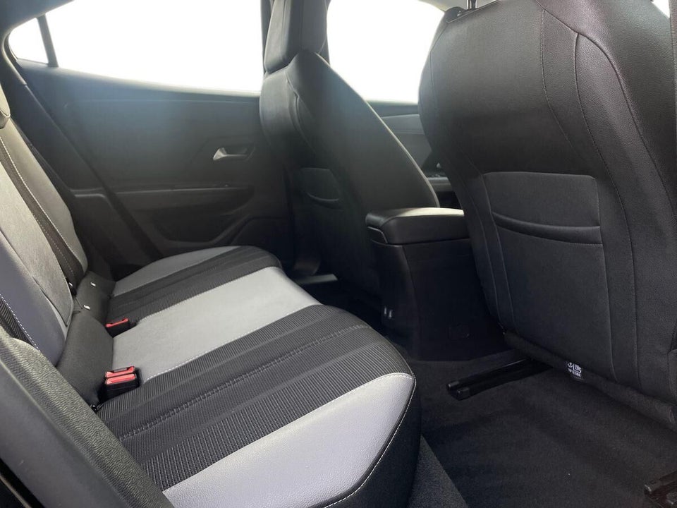 Opel Mokka-e 50 Elegance 5d