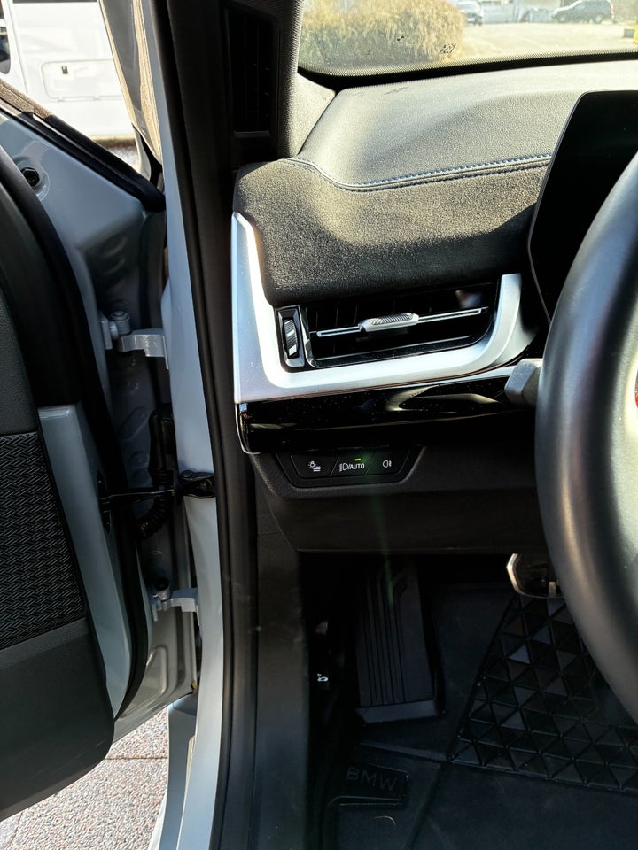 BMW iX2 eDrive20 M-Sport 5d