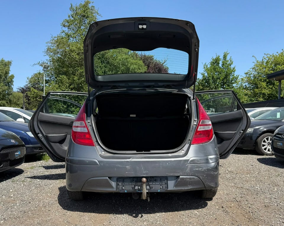 Hyundai i30 1,4 CVVT World Cup CW 5d