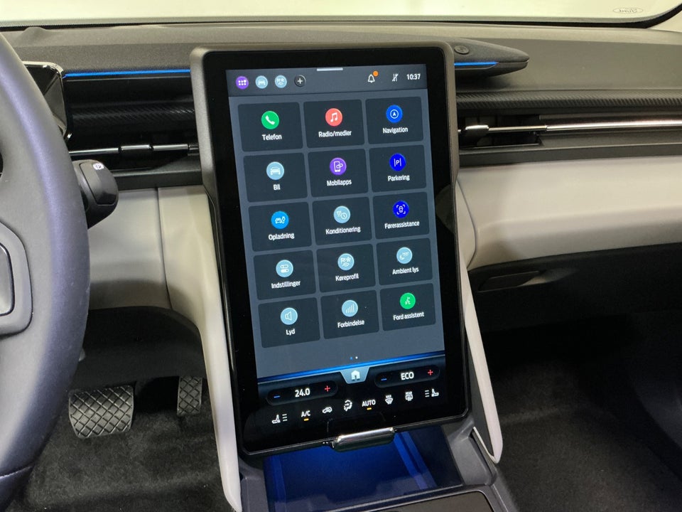 Ford Explorer 77 Premium Extended Range 5d