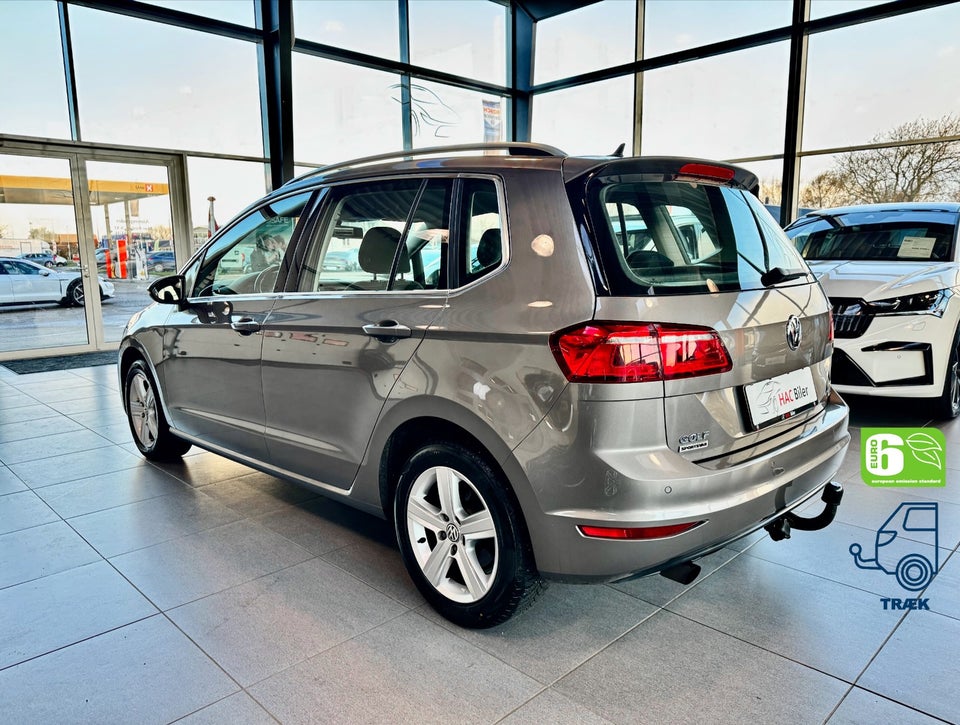 VW Golf Sportsvan 1,6 TDi 110 Highline DSG 5d