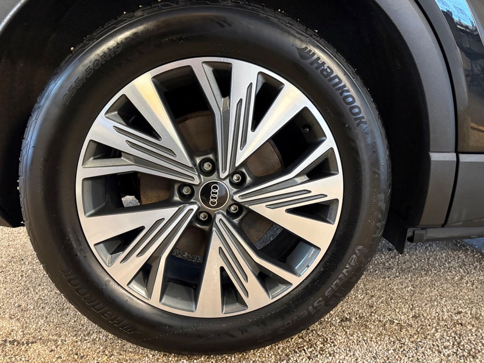 Audi Q4 e-tron 40 5d