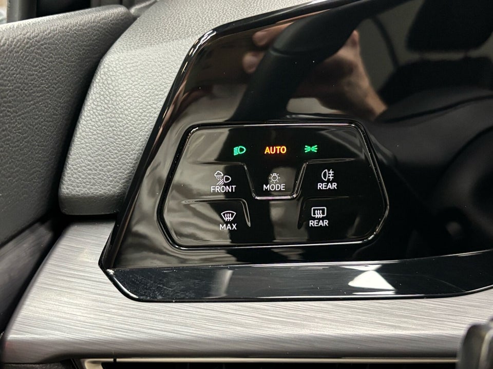 VW Golf VIII 1,5 eTSi 150 Style DSG 5d