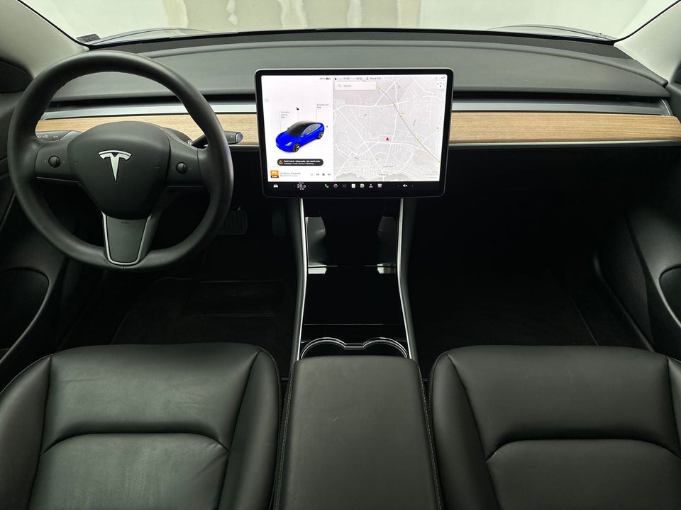 Tesla Model 3 Standard Range+ RWD 4d