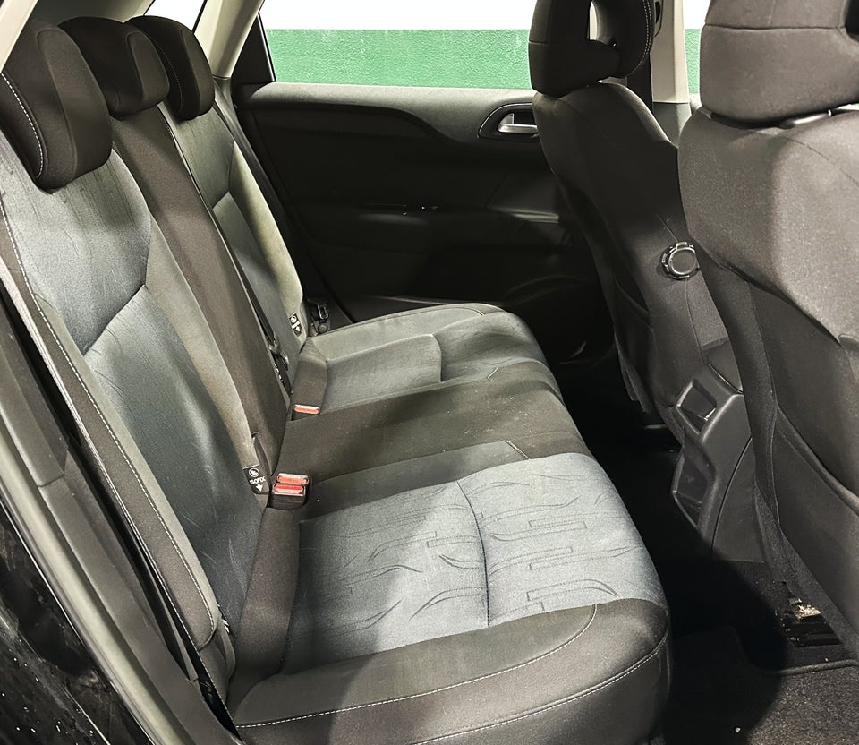 Citroën C4 1,6 e-HDi 115 Seduction 5d
