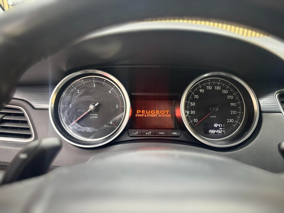 Peugeot 508 1,6 e-HDi 112 Active ESG 4d
