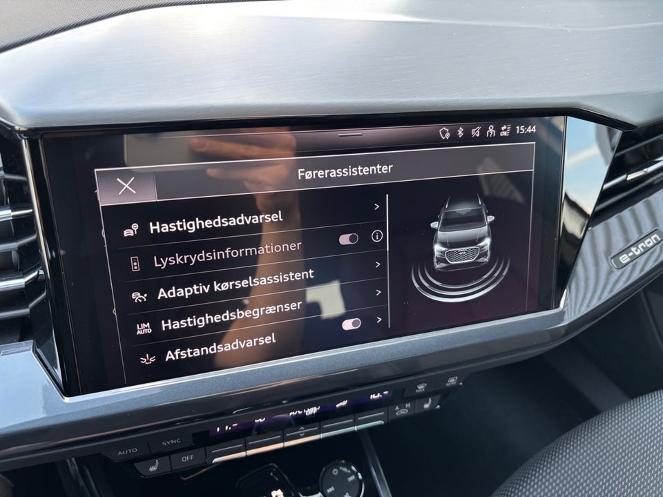 Audi Q4 e-tron 40 S-line 5d