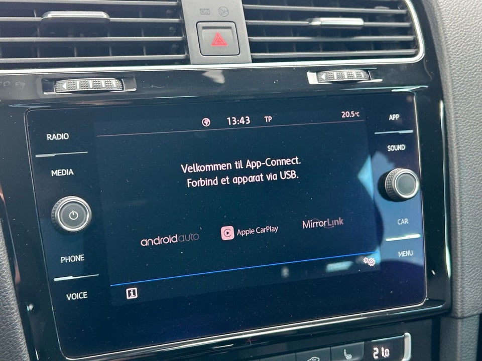 VW Golf VII 1,5 TSi 150 Highline Variant DSG 5d