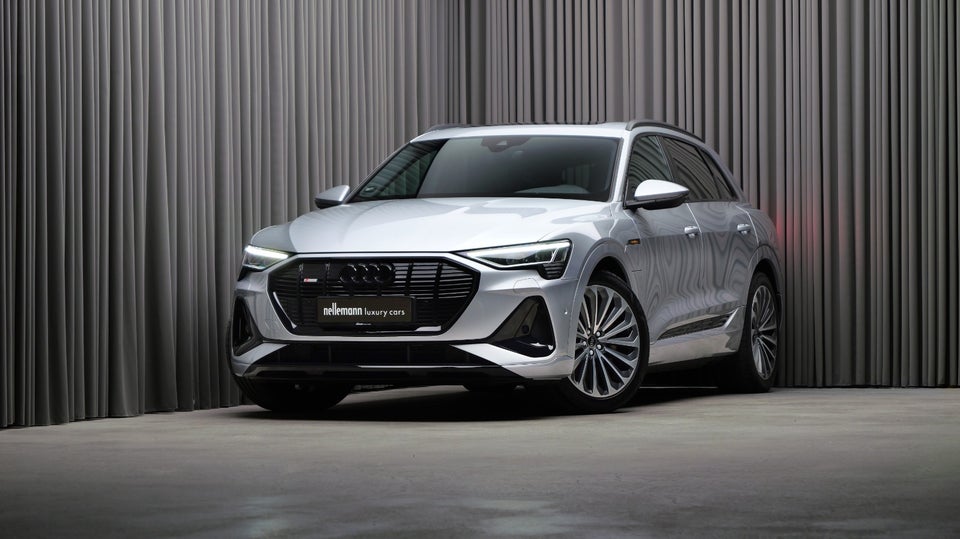 Audi e-tron 55 S-line quattro 5d