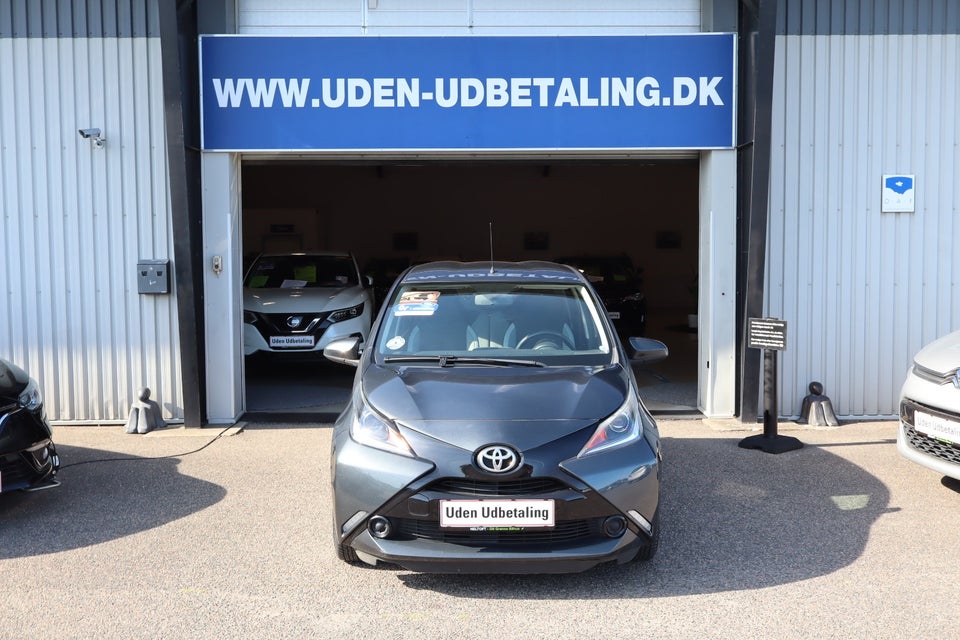 Toyota Aygo 1,0 VVT-i x-clusiv 5d