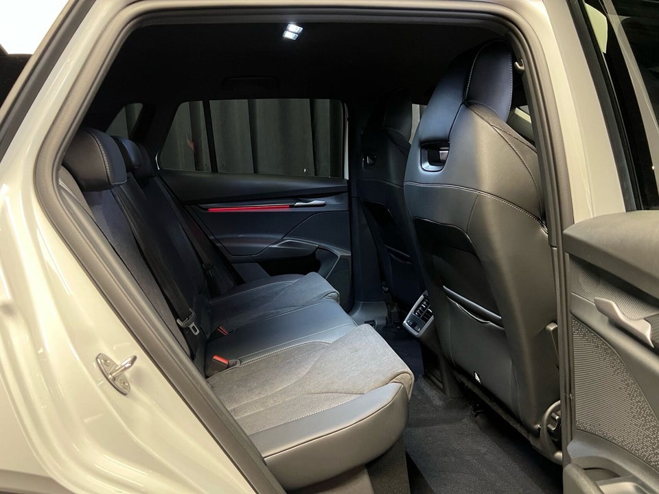 Skoda Elroq 85 iV Sportline 5d