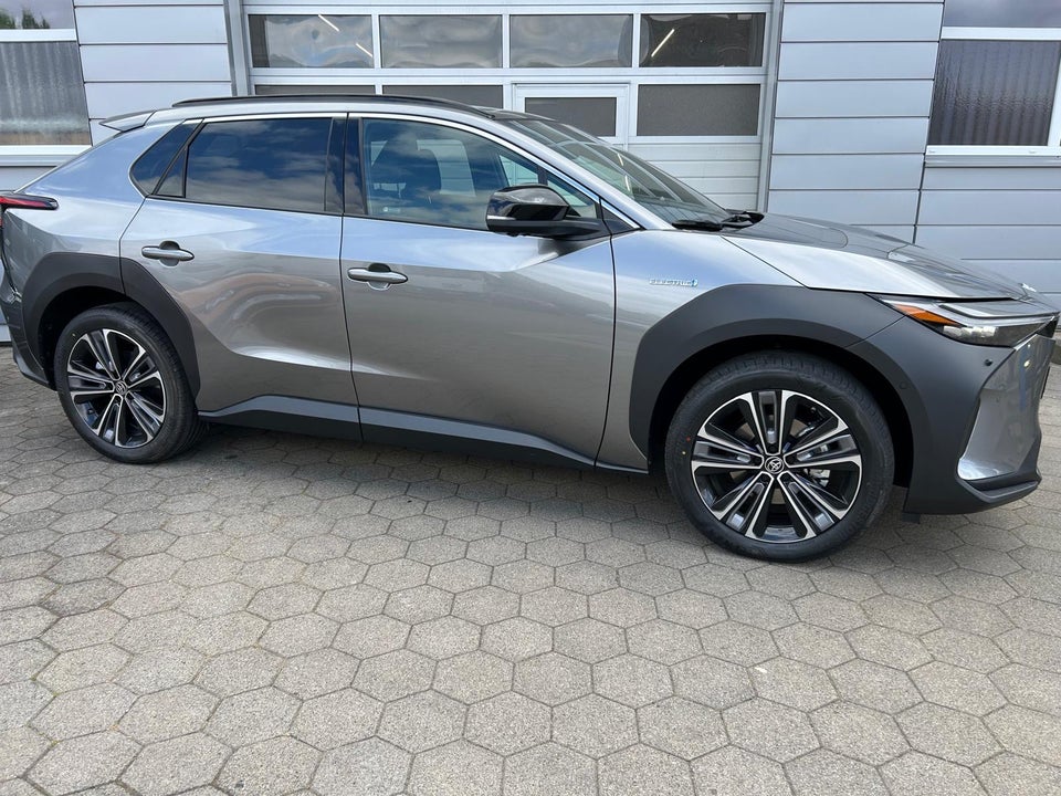 Toyota bZ4X Executive Premium 5d