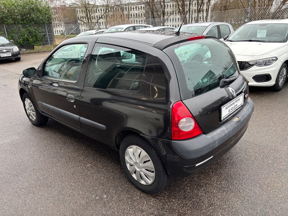 Renault Clio II 1,2 8V Family Authentique 3d