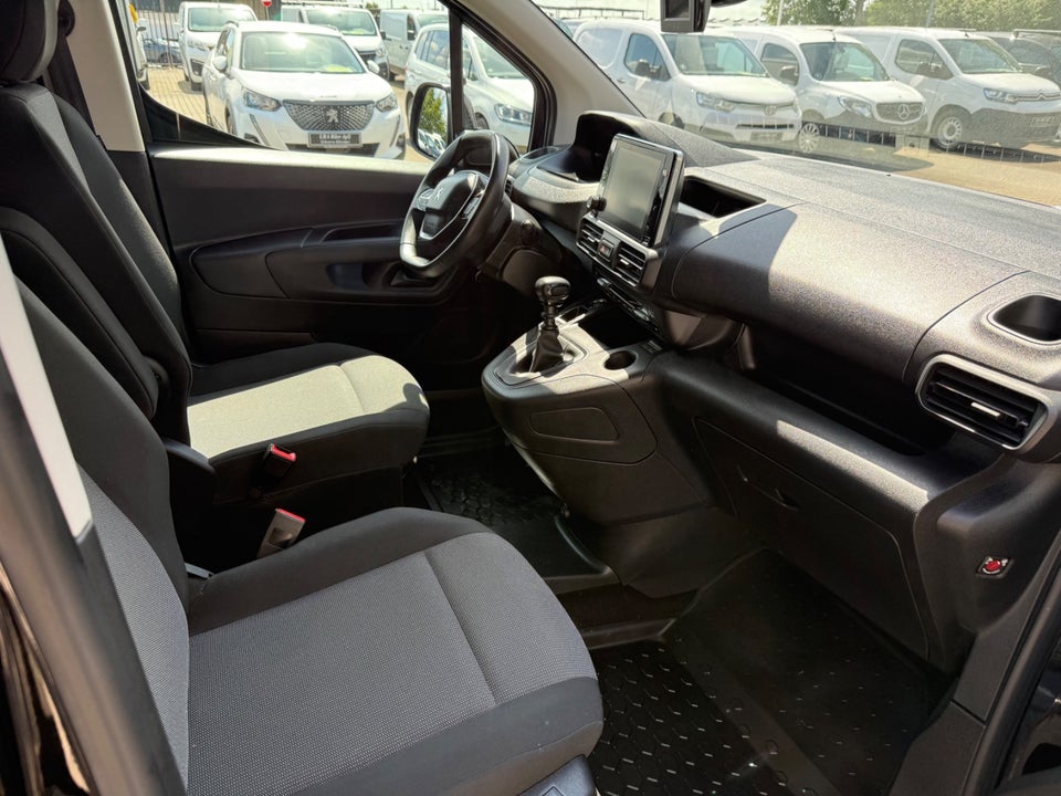 Peugeot Partner 1,5 BlueHDi 100 L2V2 Ultimate Van