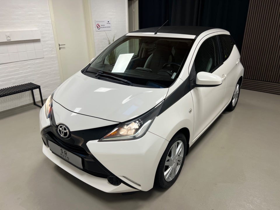 Toyota Aygo 1,0 VVT-i x-sky 5d