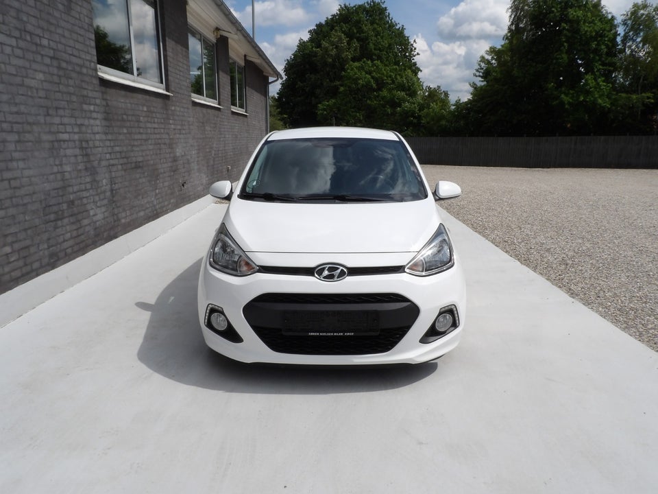 Hyundai i10 1,0 EM-Edition Eco 5d