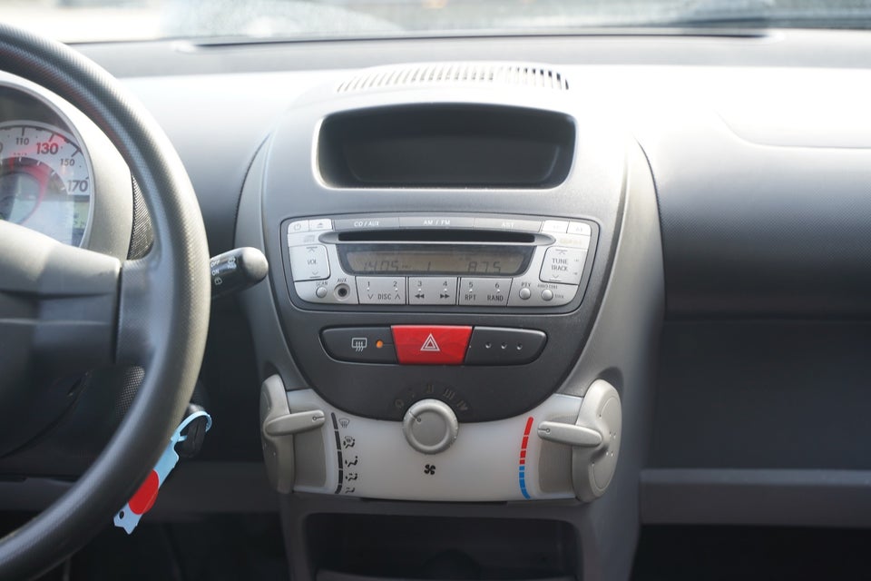 Citroën C1 1,0i  5d